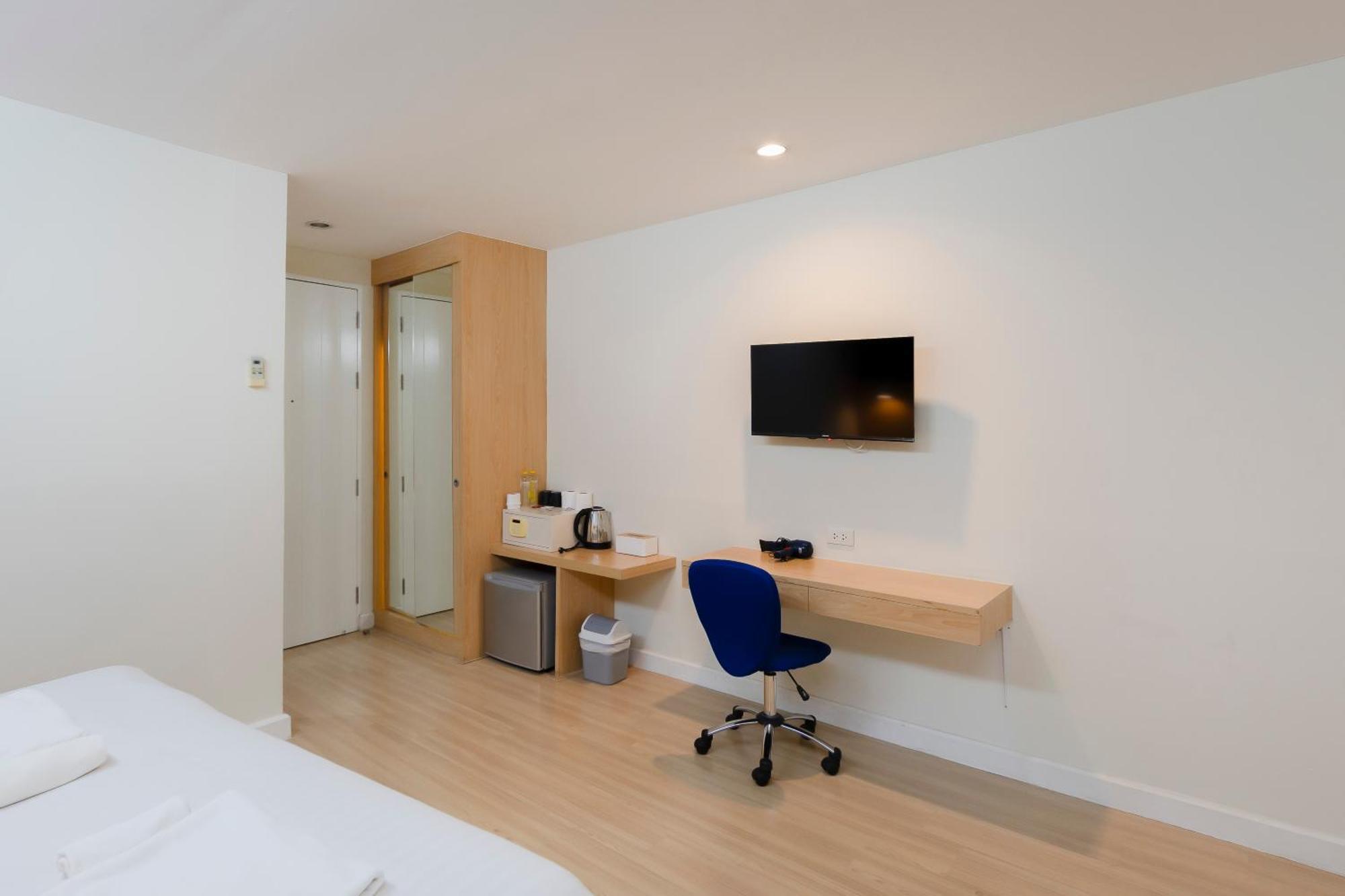 曼谷 Gp House Express Sukhumvit 81酒店 外观 照片